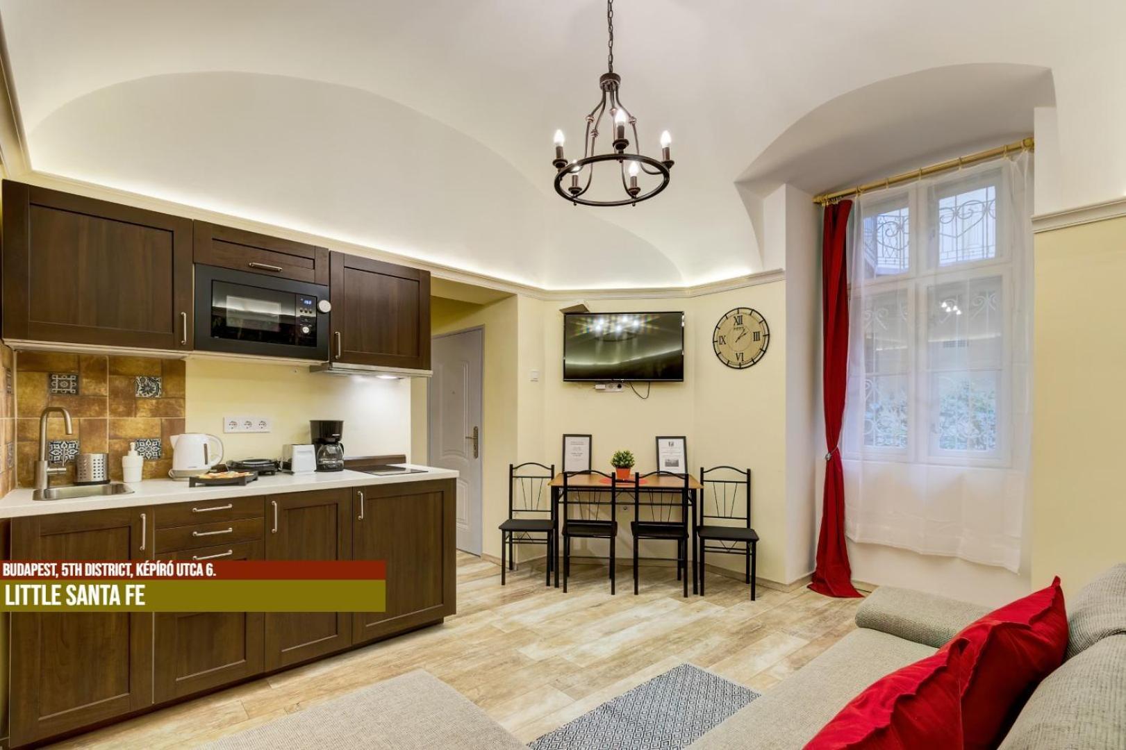 Little Americas Main Street Apartments Budapest Exterior foto