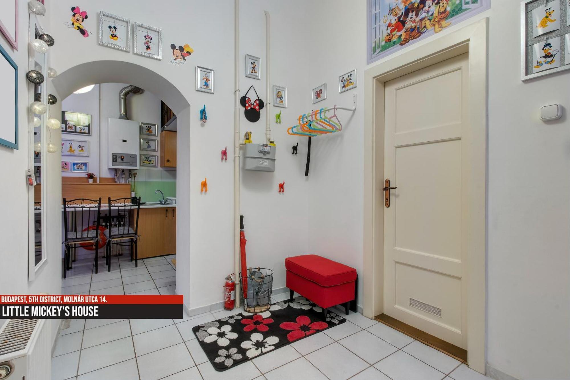 Little Americas Main Street Apartments Budapest Exterior foto